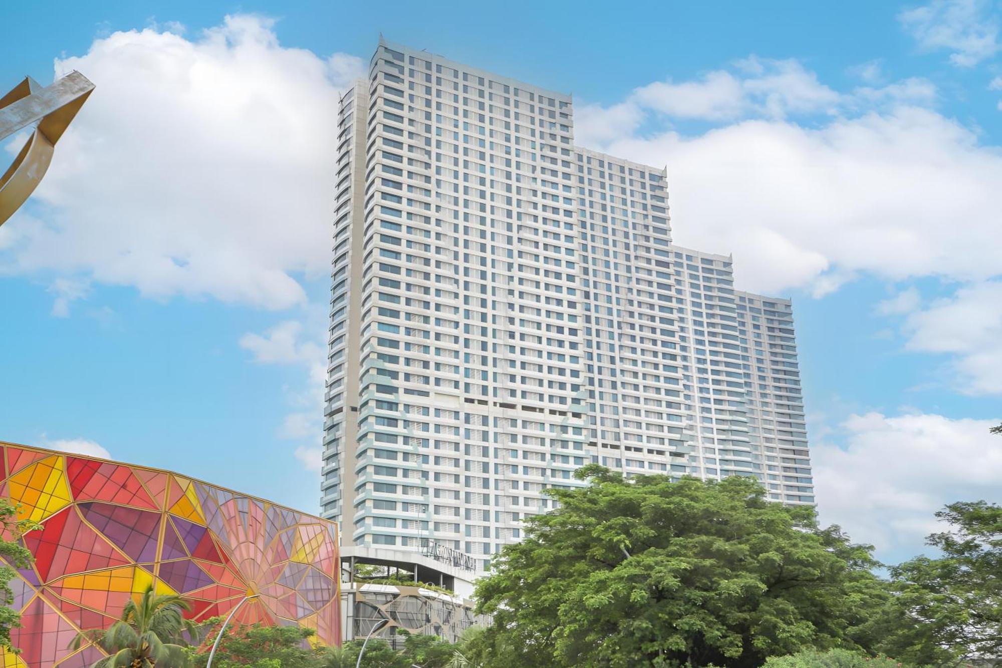 Oyo 93703 F88 Hotel Bekasi Kültér fotó